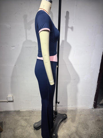 Figure Enhancing Contrast Activewear Set