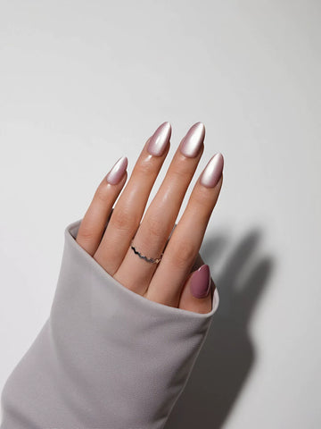 Shimmering Pink Cat Eye Press On Nails