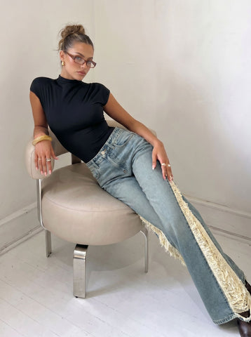 Frayed Trim High Rise Jeans