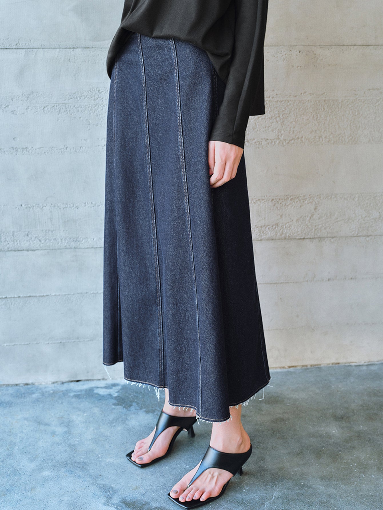 Urban Revivo Midi Denim Skirt-Indigo