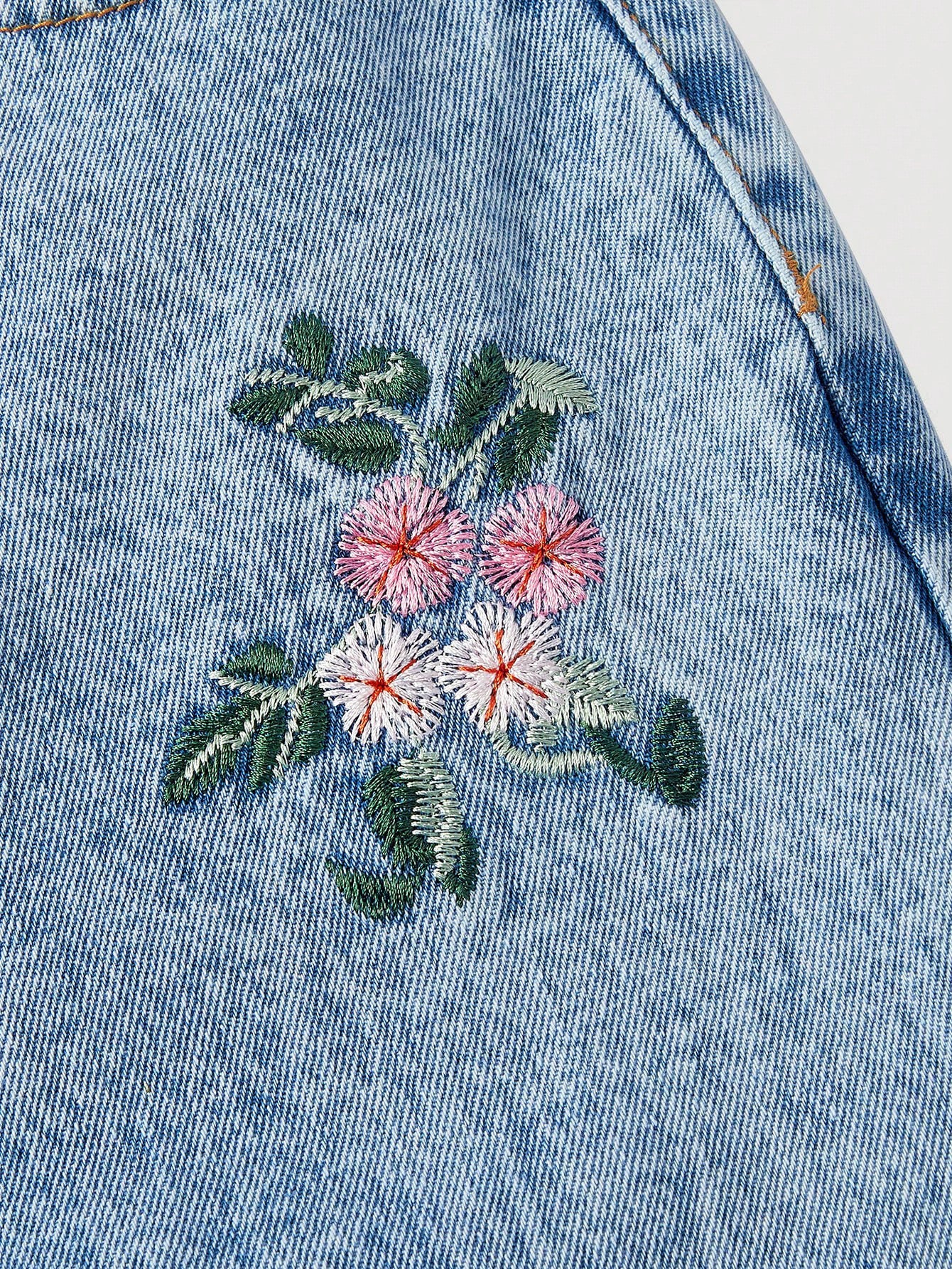 Floral Embroidered High Waisted Jeans