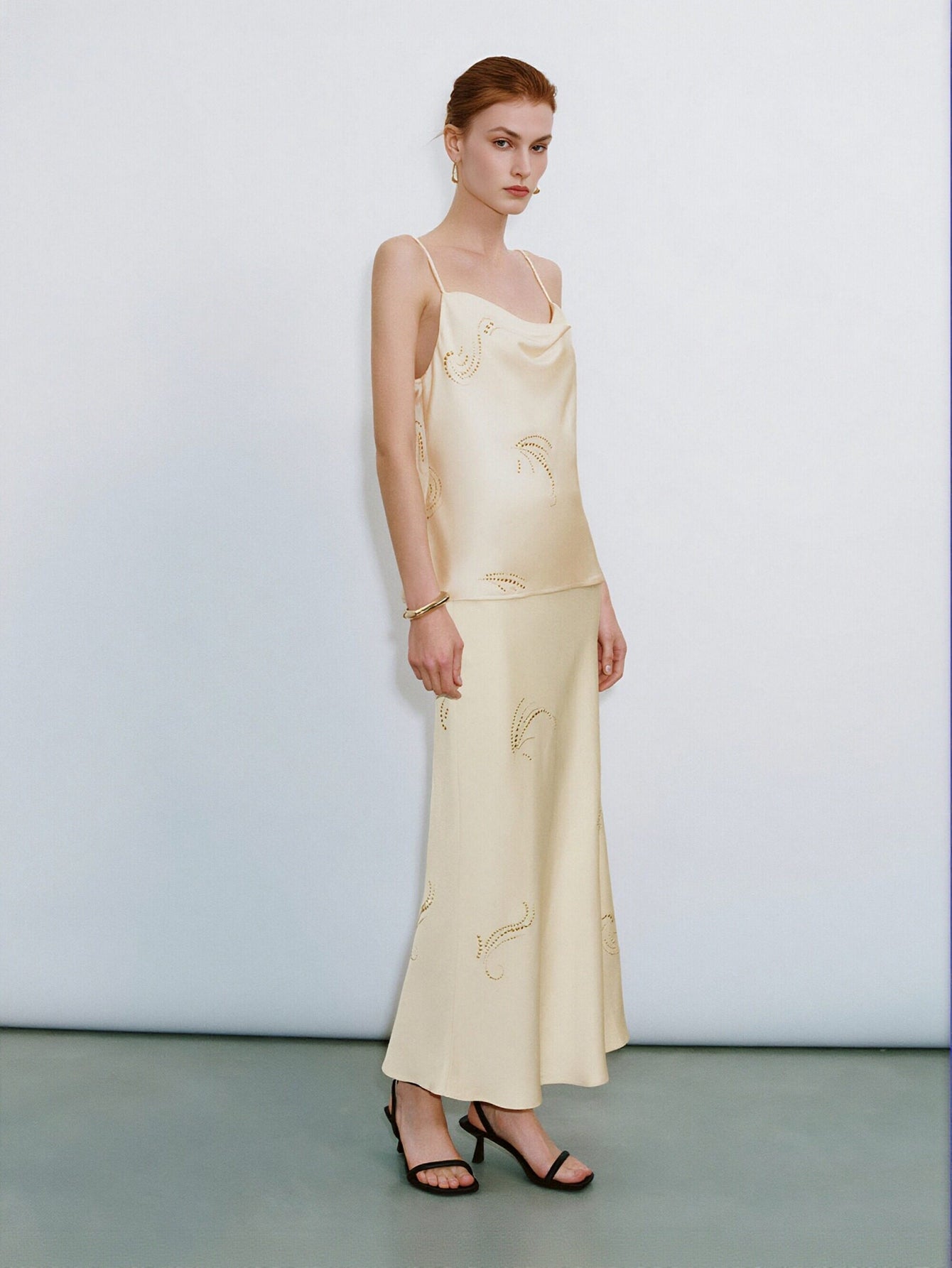 Urban Revivo Camis & Cami Tops-Nude Beige
