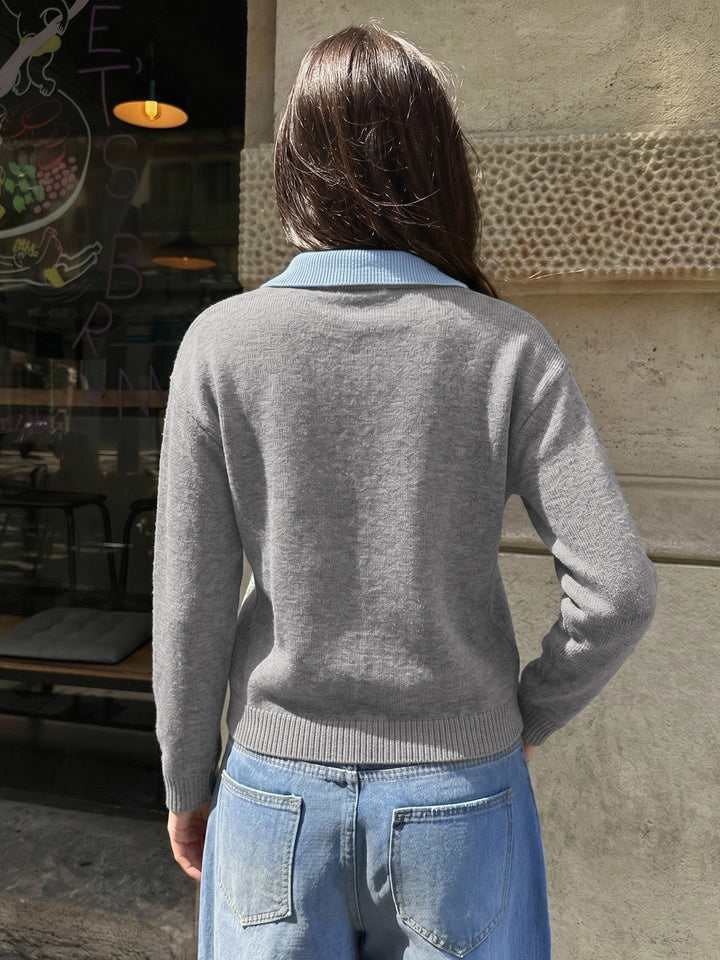 Contrast Collar V Neck Sweater