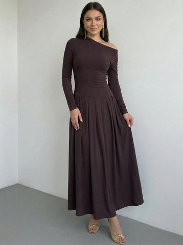 Off-the-Shoulder Long-Sleeve Pleated Formal Maxi Dress