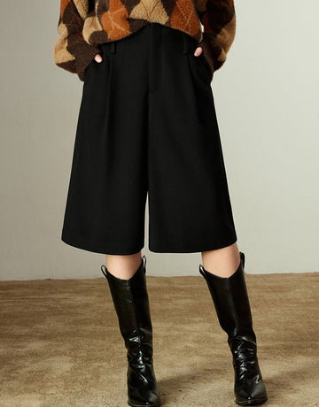 High Waisted Pleated Elegant Shorts