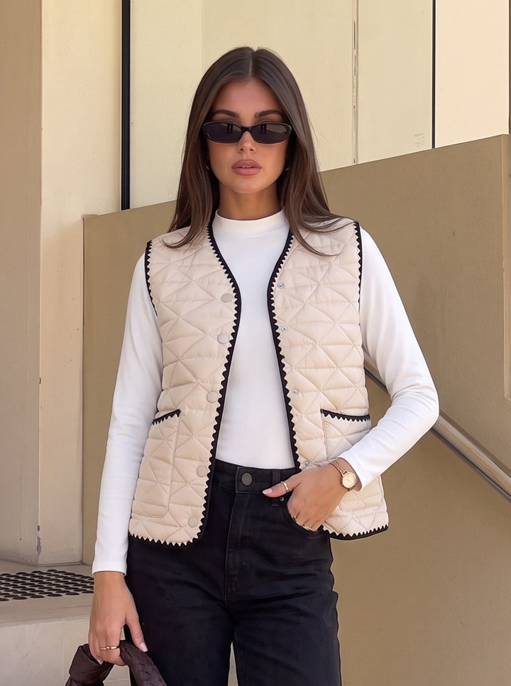 Lightweight Quilted Contrast Trim Vest