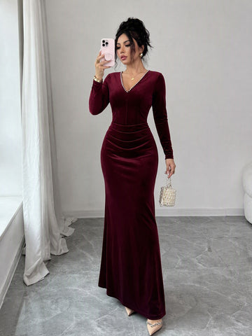 Elegant Pearl Trim Velvet Maxi Dress