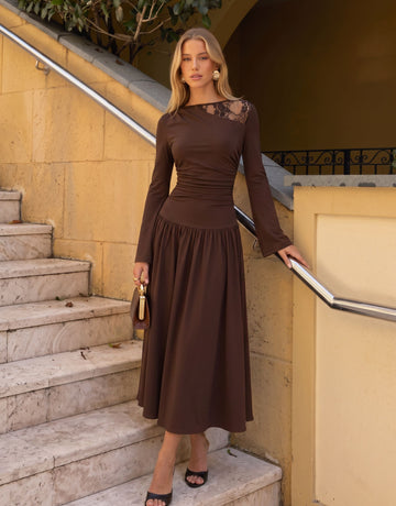Elegant Lace Detail Midi Dress