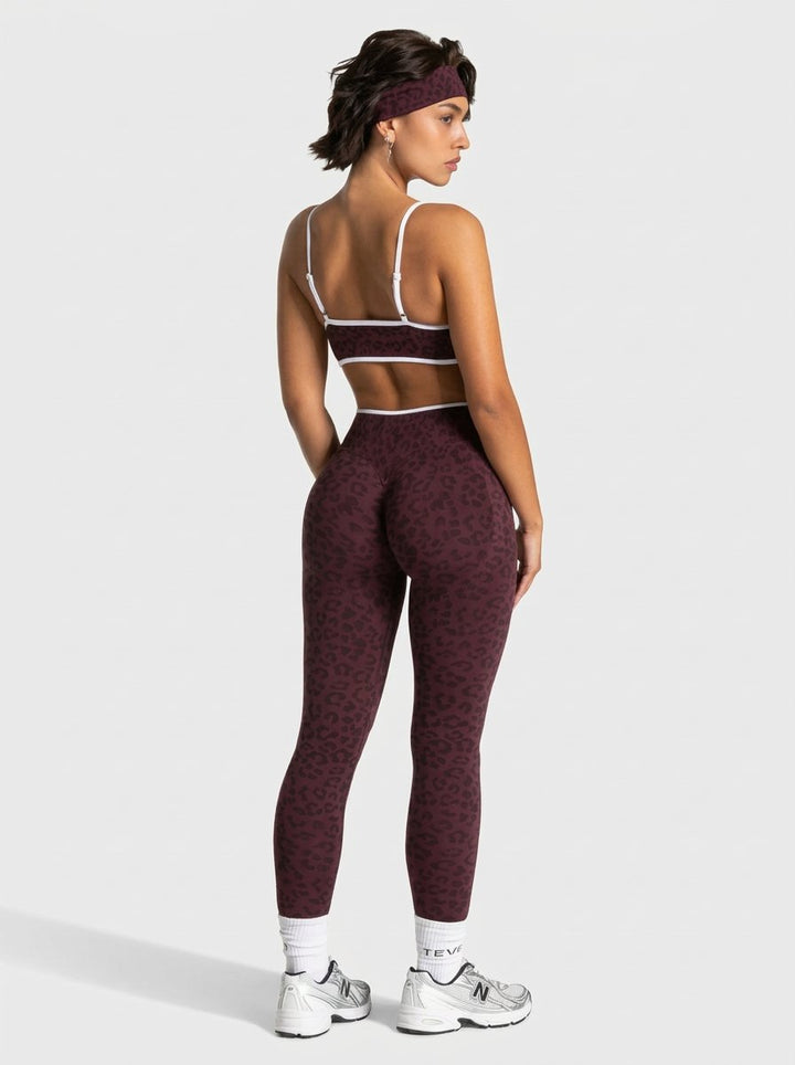 Seamless Leopard Print Workout Set