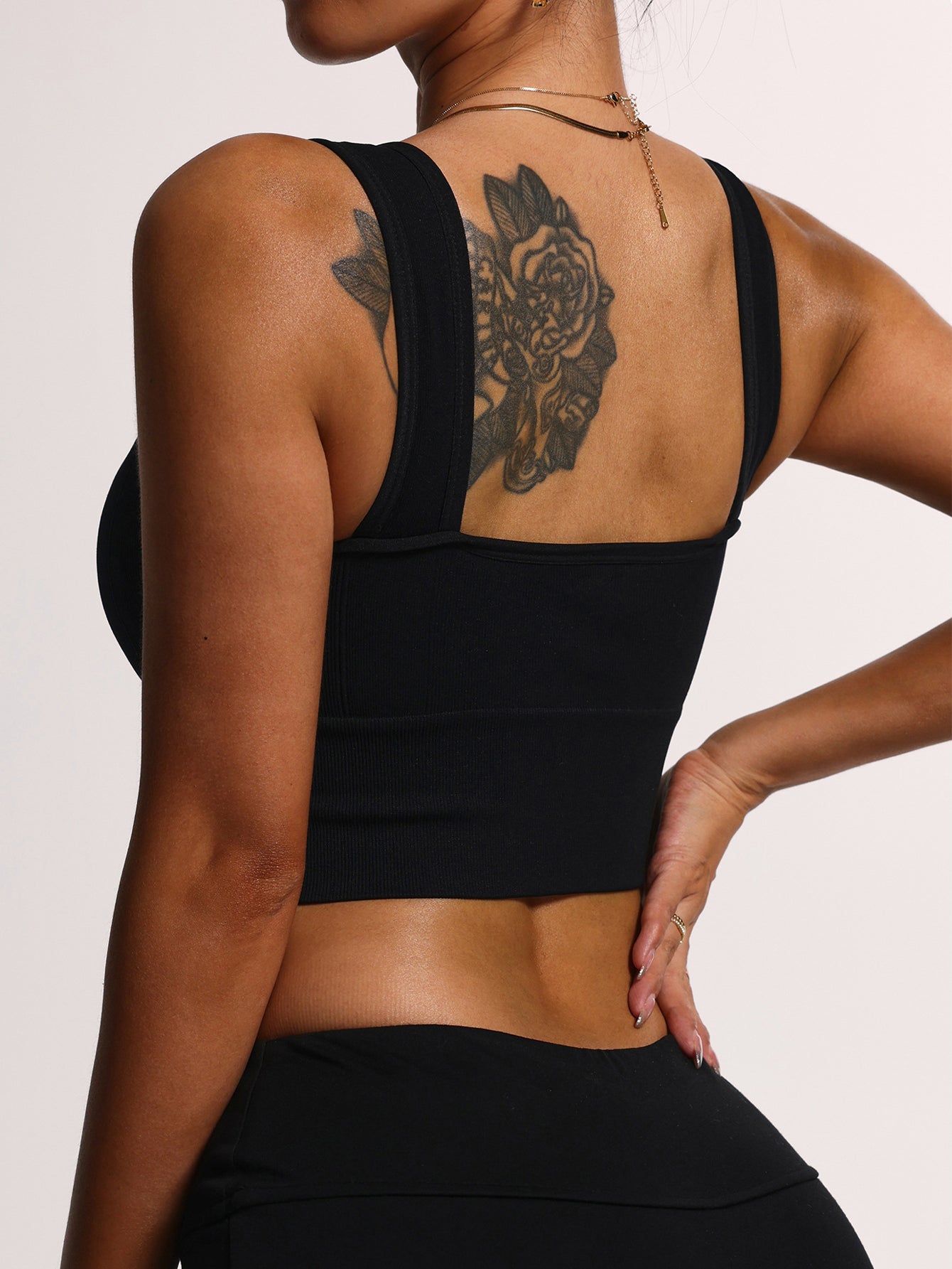 Classic Scoop Neck Slim-Fit Training Sports Bra-Multicolor