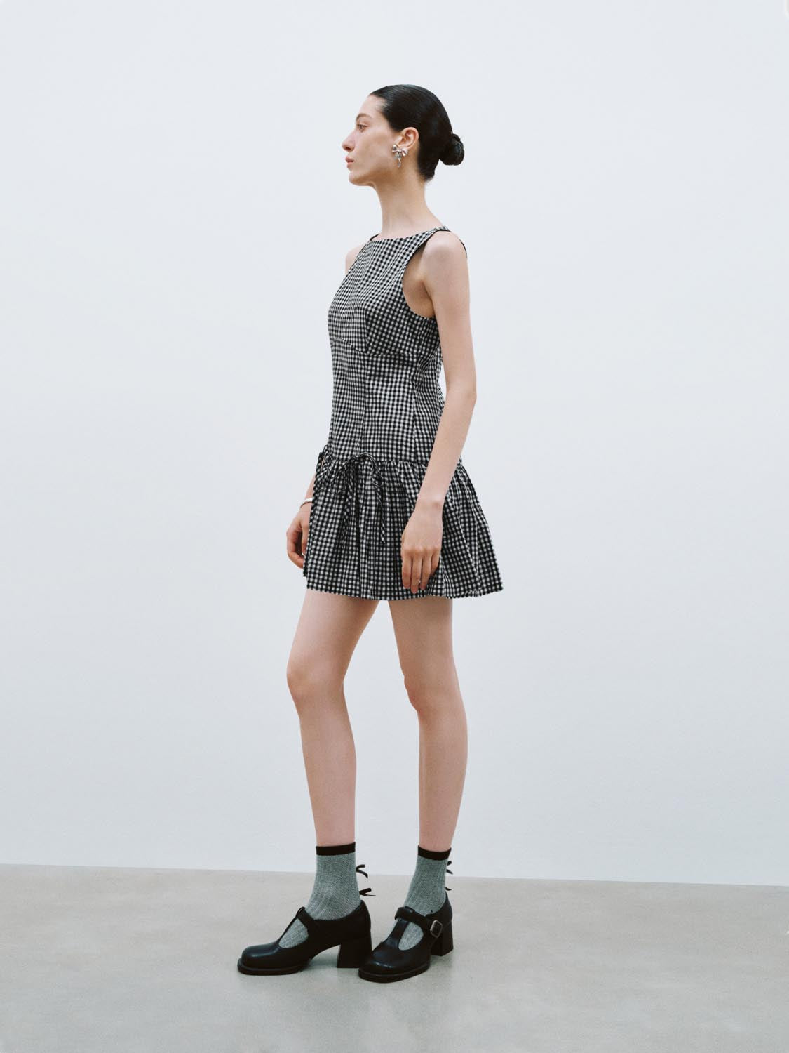 Urban Revivo Sleeveless A-Line Mini Dresses-Black Check