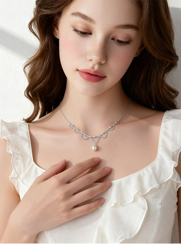 Elegant Layered Pearl Dainty Necklace