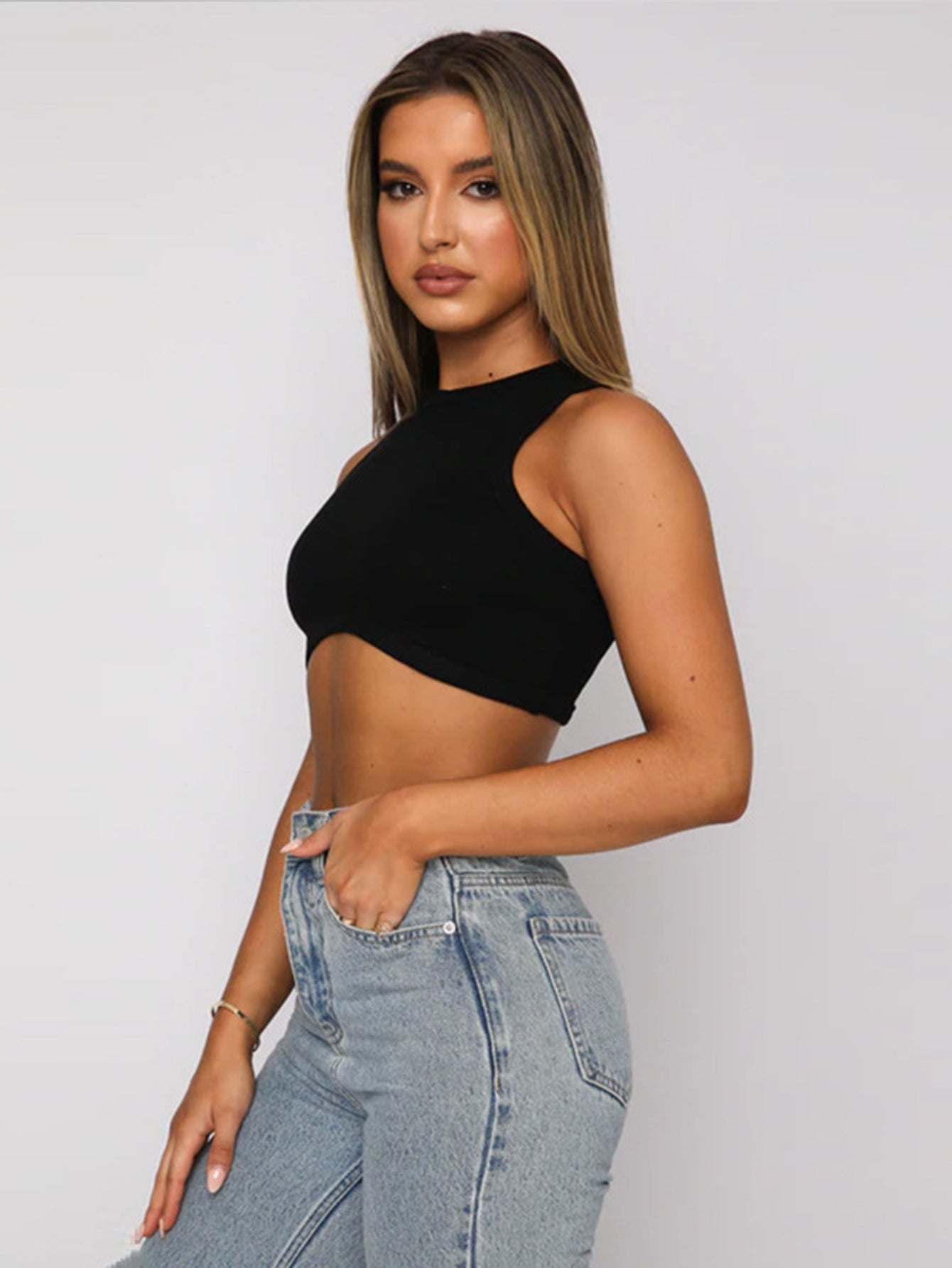 Cropped Sleeveless Tank Top