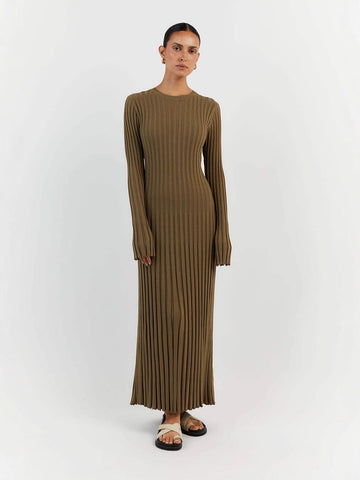 Slim Fit Ribbed Knit Maxi Dress