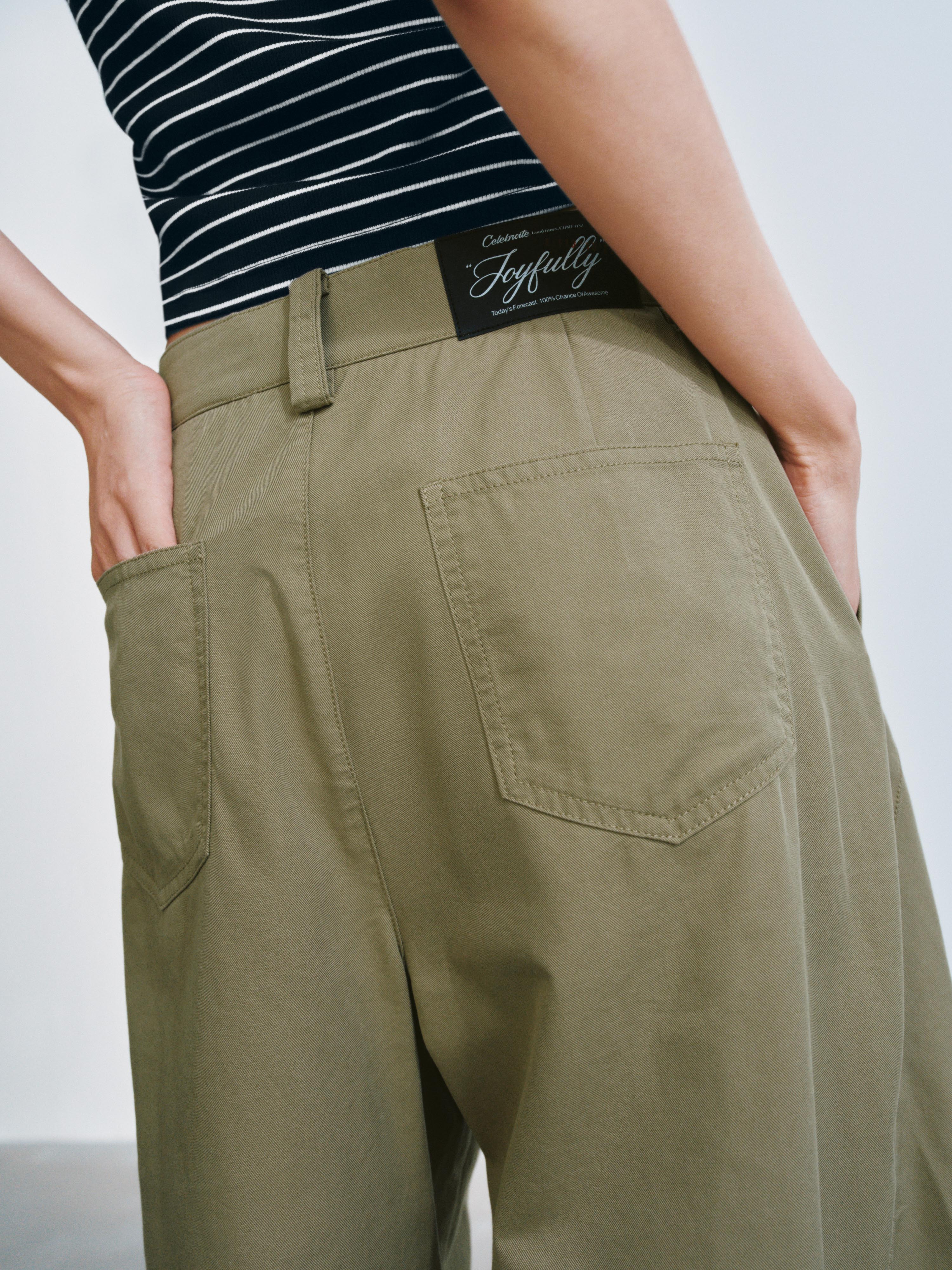 Barrel Leg Cargo Pants