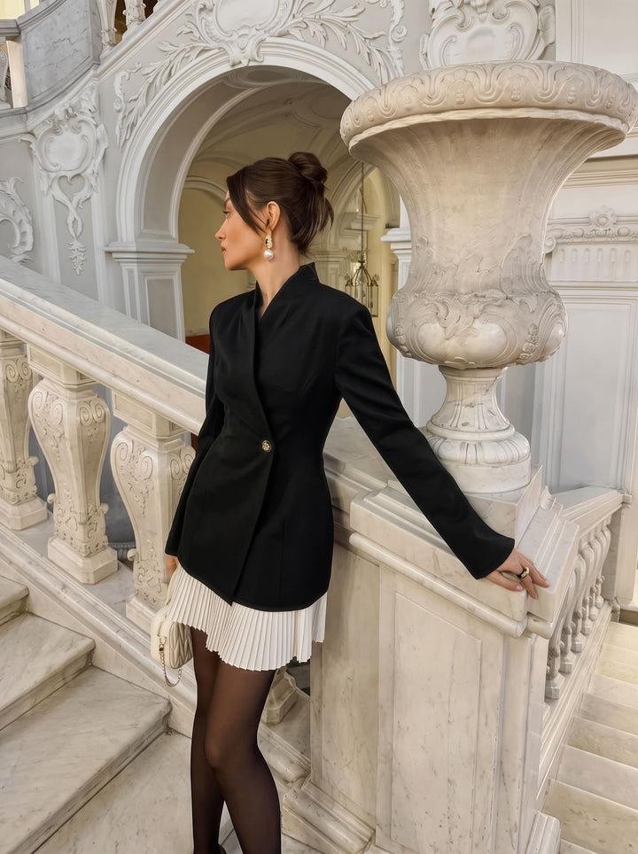 Tailored Slim Fit Pleated Blazer