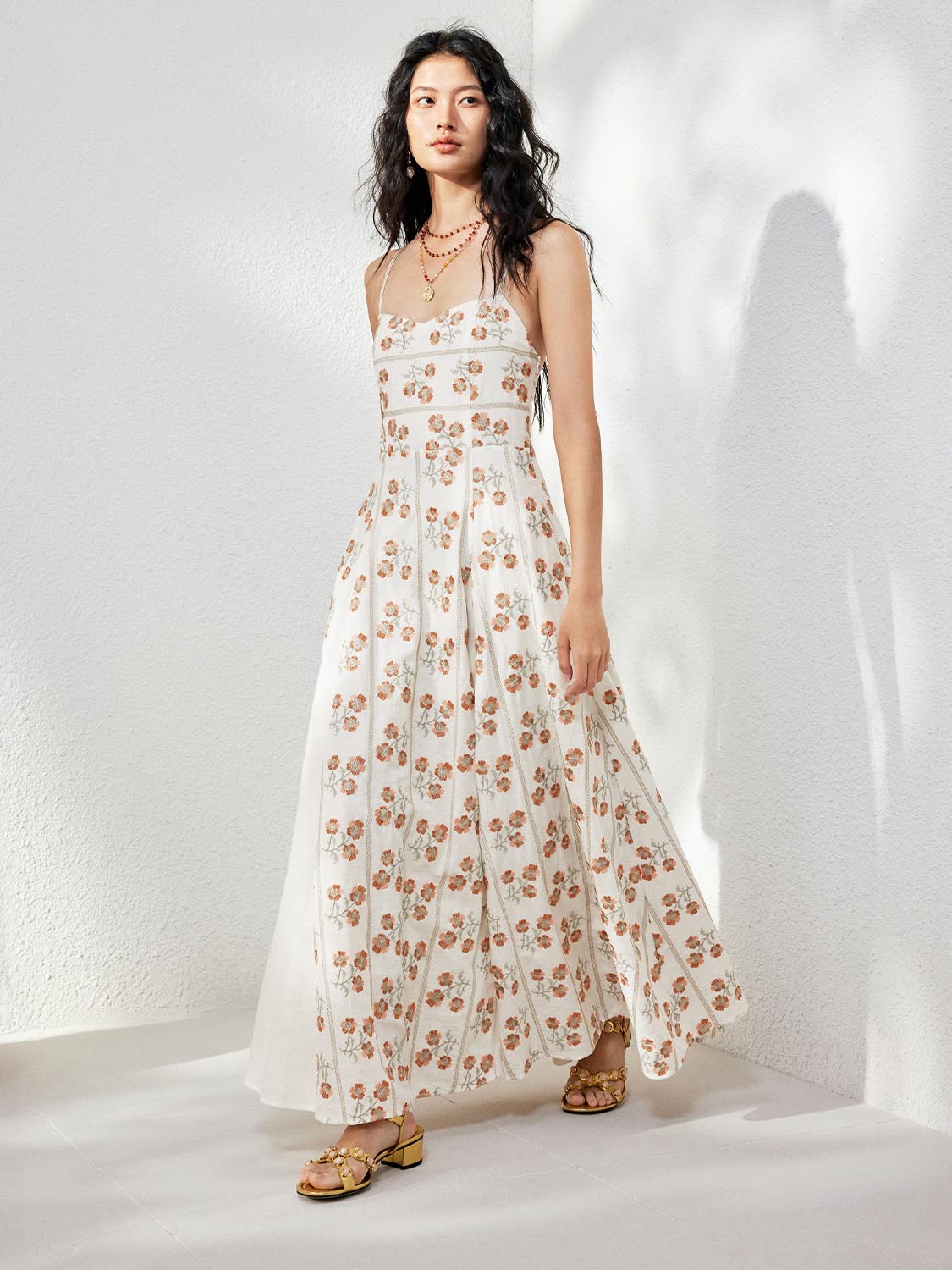 Urban Revivo Halter Neck Floral A-Line Mini Dresses-Off White