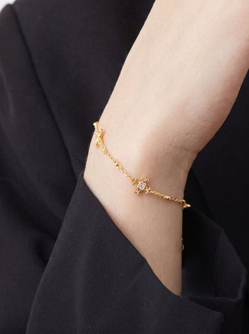 Dainty Gold Cubic Zirconia Bracelet