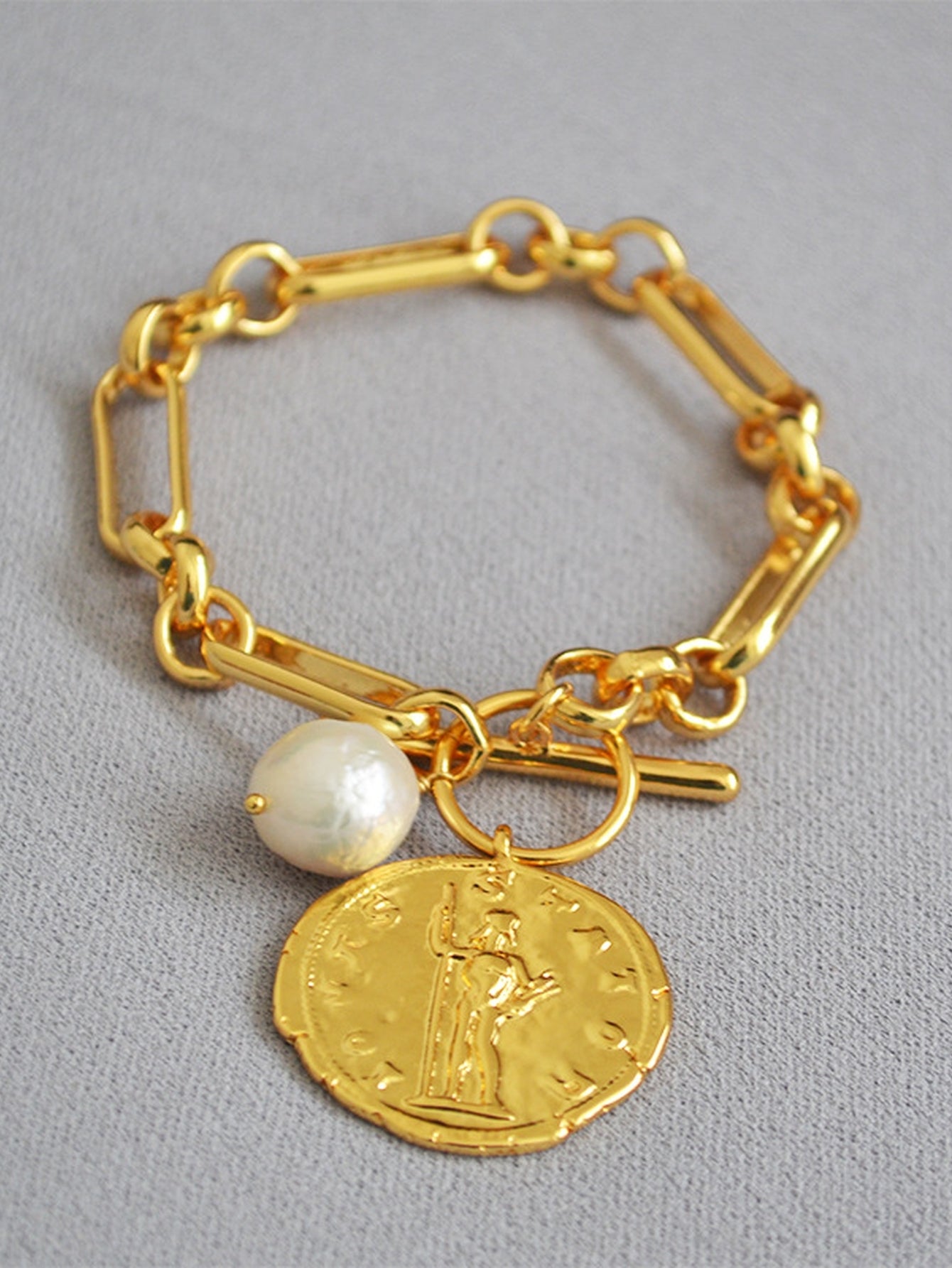 Gold Chunky Paperclip Toggle Bracelet