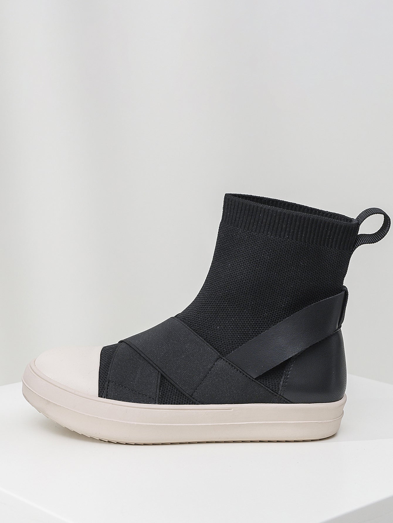 Comfortable Slip On Fashion Sneakers
