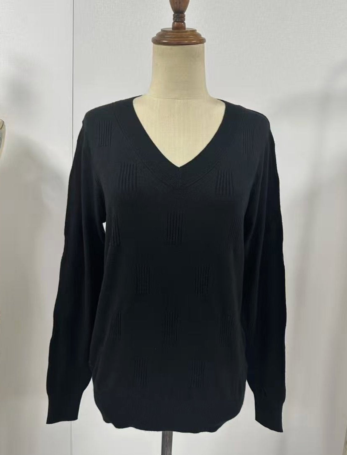 Textured V Neck Knit Pullover Sweater
