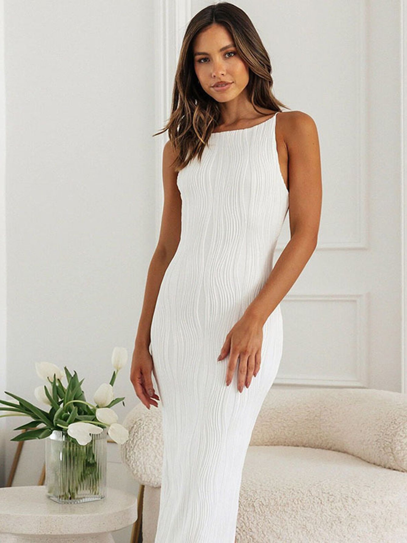 Sleeveless Pleated Minimalist Midi Dress
