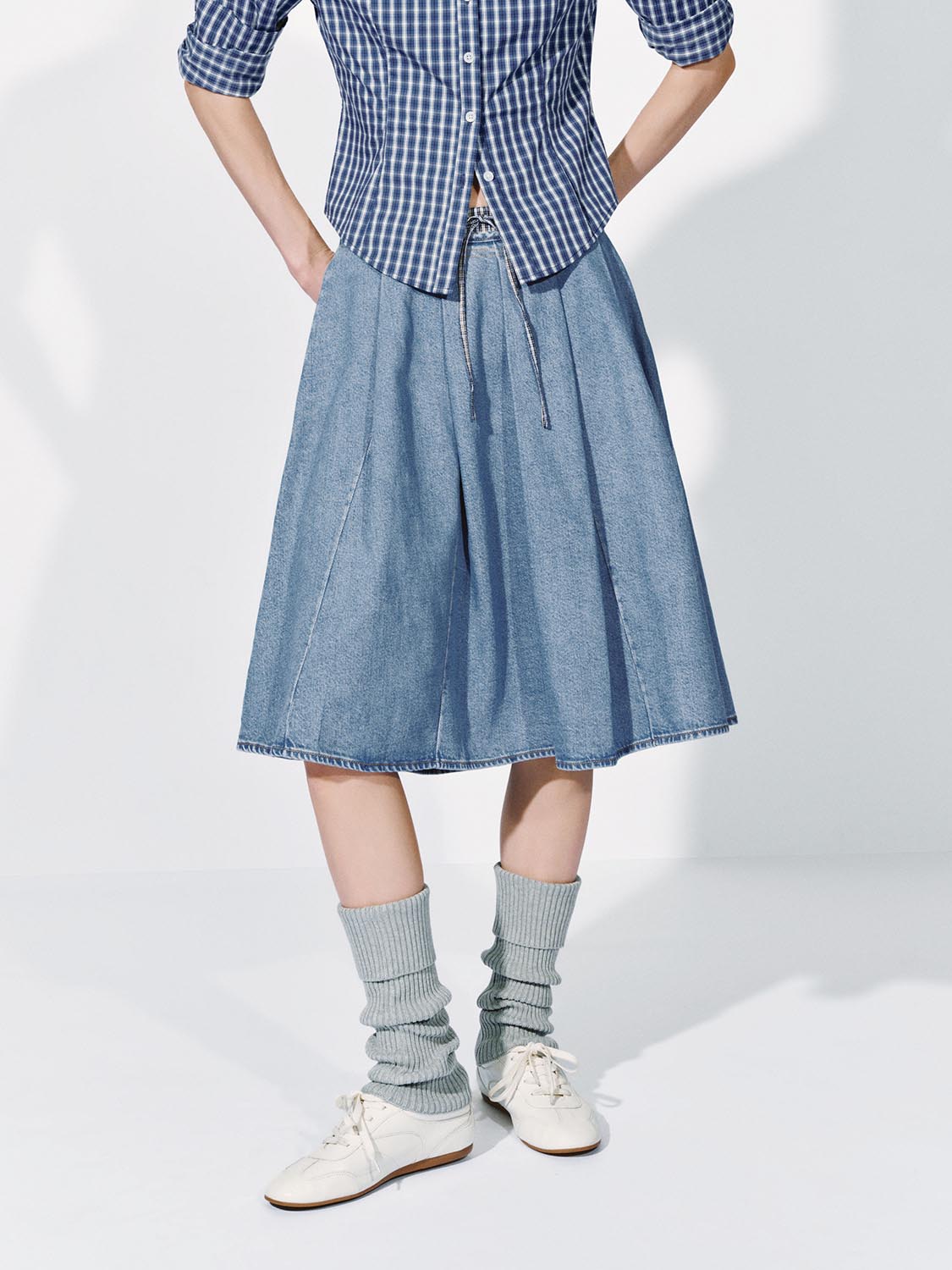 Urban Revivo Contrast Trim Drawstring Pleated Denim Midi Skirts-Blue