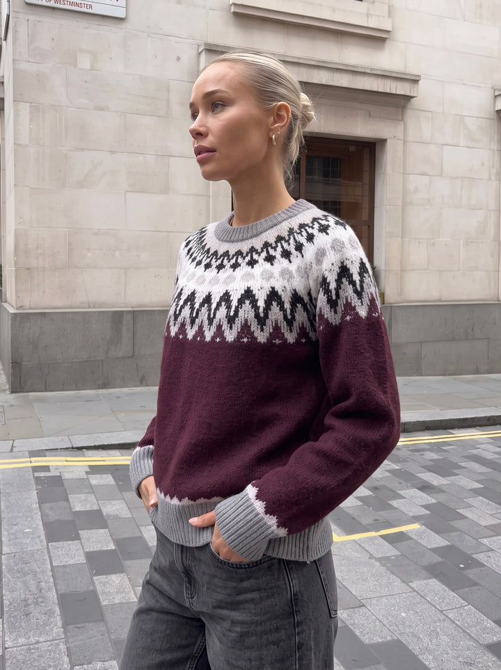 Cozy Fair Isle Pattern Pullover Sweater
