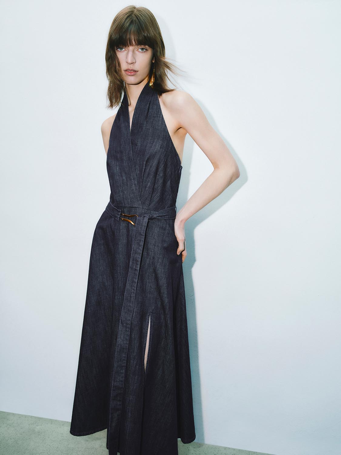 Urban Revivo Halter Neck Denim Dresses-Blue