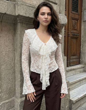 Elegant Ruffled Lace Long Sleeve Blouse