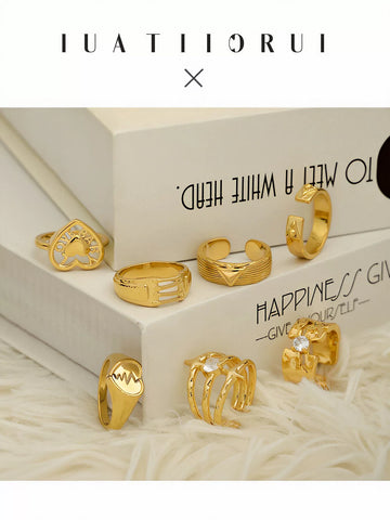 Minimalist Dainty Heart Gold Signet Ring