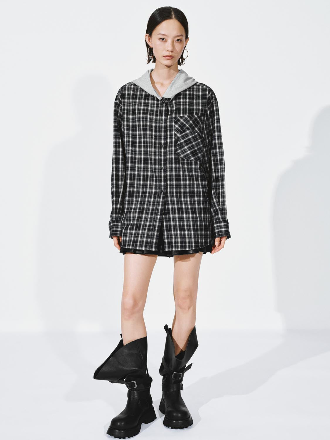 Urban Revivo Faux Leather Buckle Detail Pleated Mini Skirts-Black