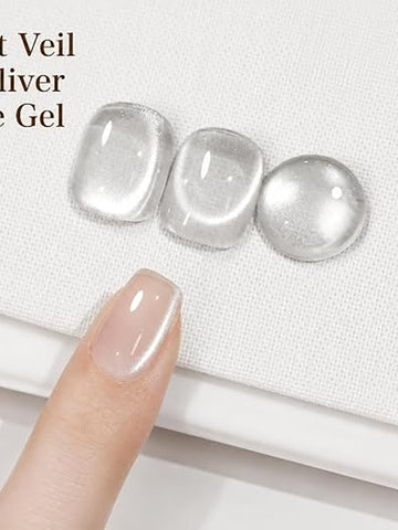 Shimmering Cat Eye Gel Nail Polish