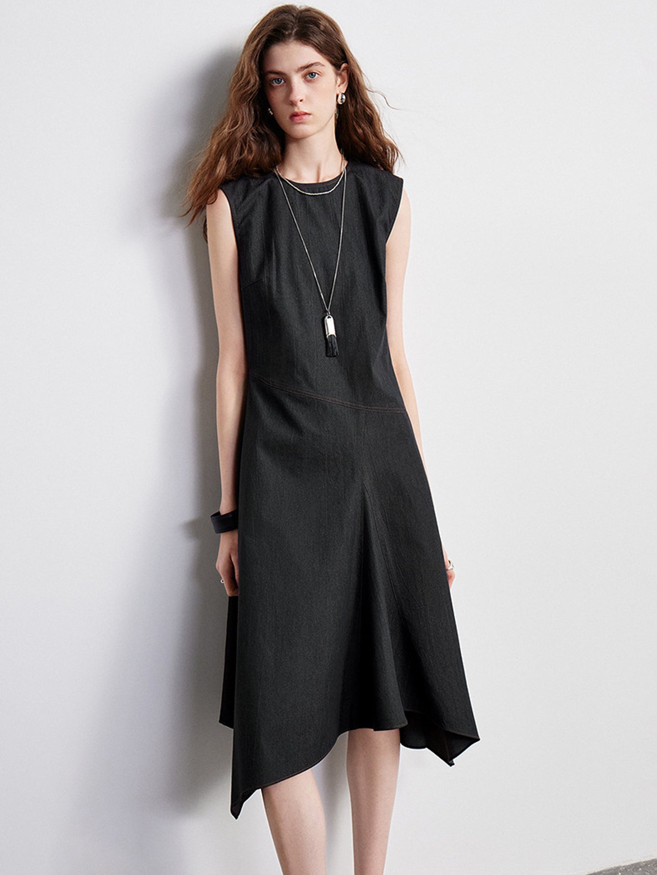 Asymmetric Hem Sleeveless Modern Midi Dress