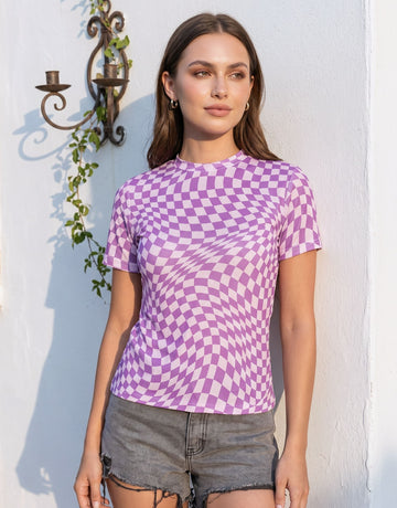 Wavy Checkered Print Fitted T-Shirt