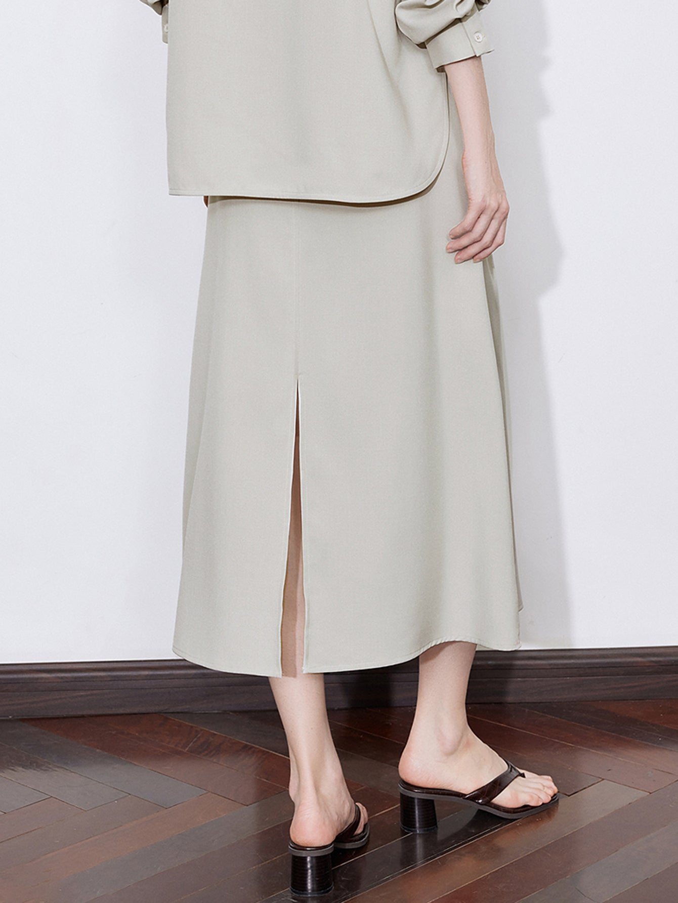 High-Waisted Pleated Elegant Midi Skirt