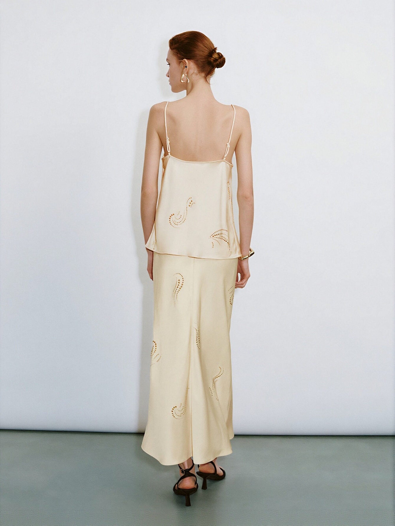 Urban Revivo Camis & Cami Tops-Nude Beige