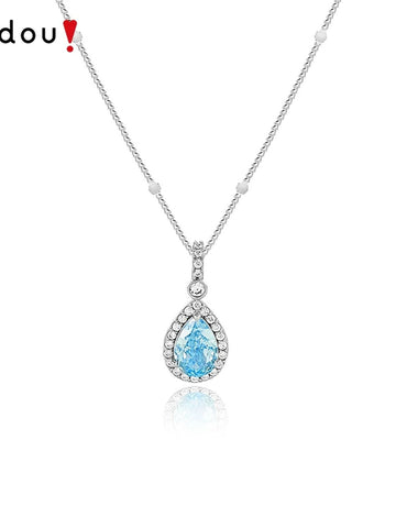 Elegant Teardrop Crystal Pendant Necklace