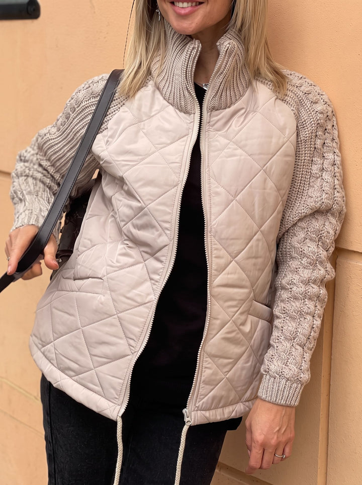 Cozy Quilted Knit Sleeve Jacket