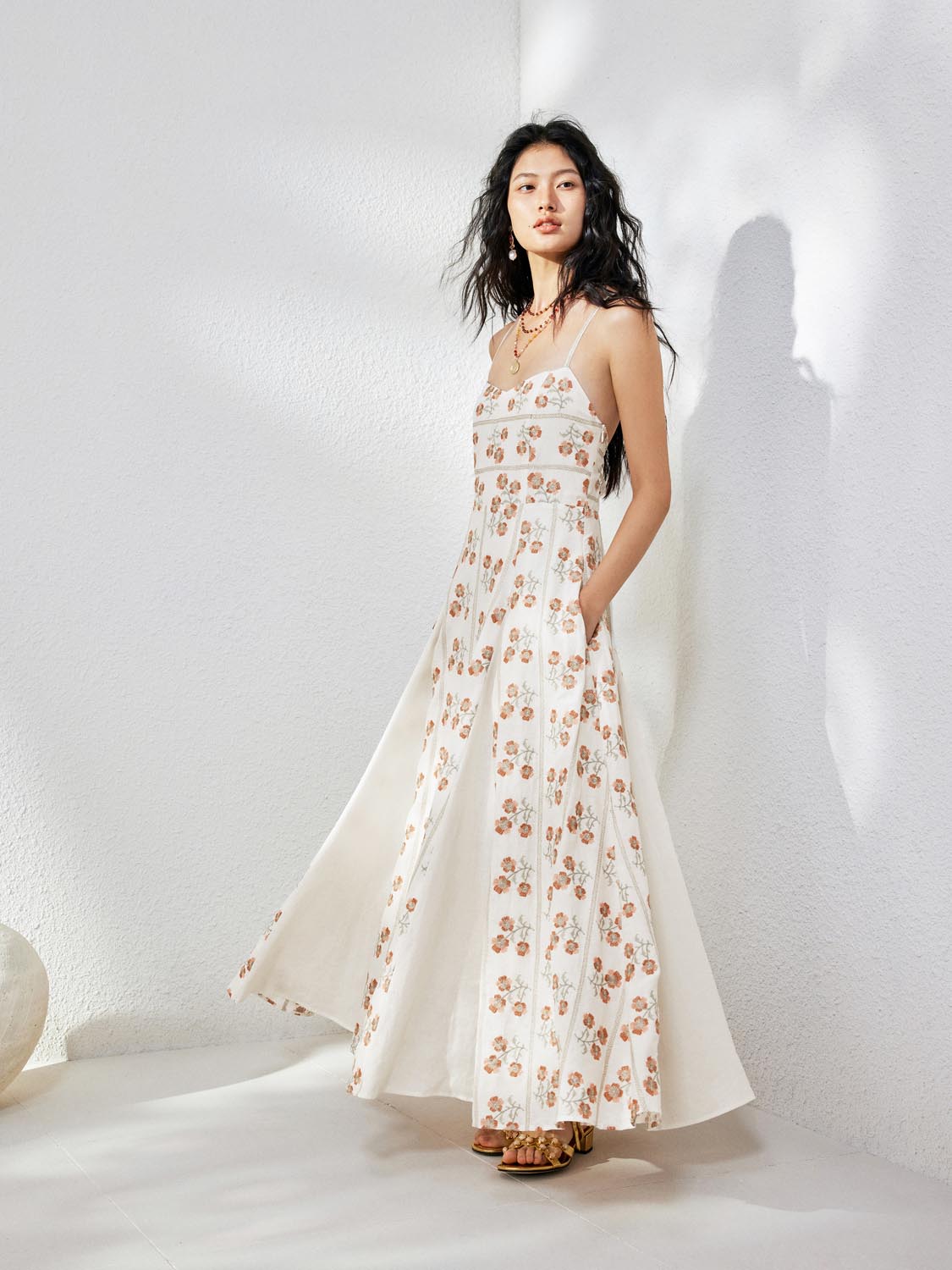 Urban Revivo Halter Neck Floral A-Line Mini Dresses-Off White