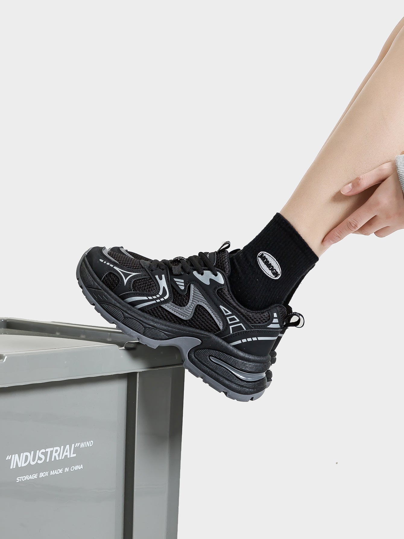 Chunky Sole Breathable Mesh Retro Sports Shoes[Note:Runs Small,Go One Size Up]
