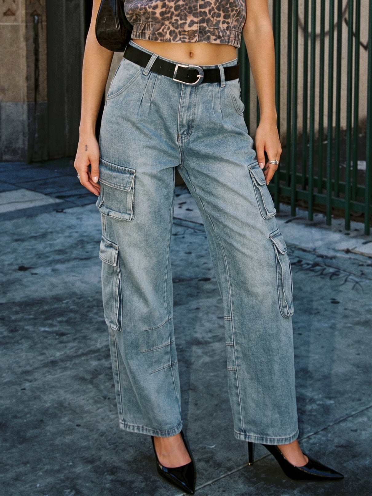 High Waisted Loose Cargo Jeans