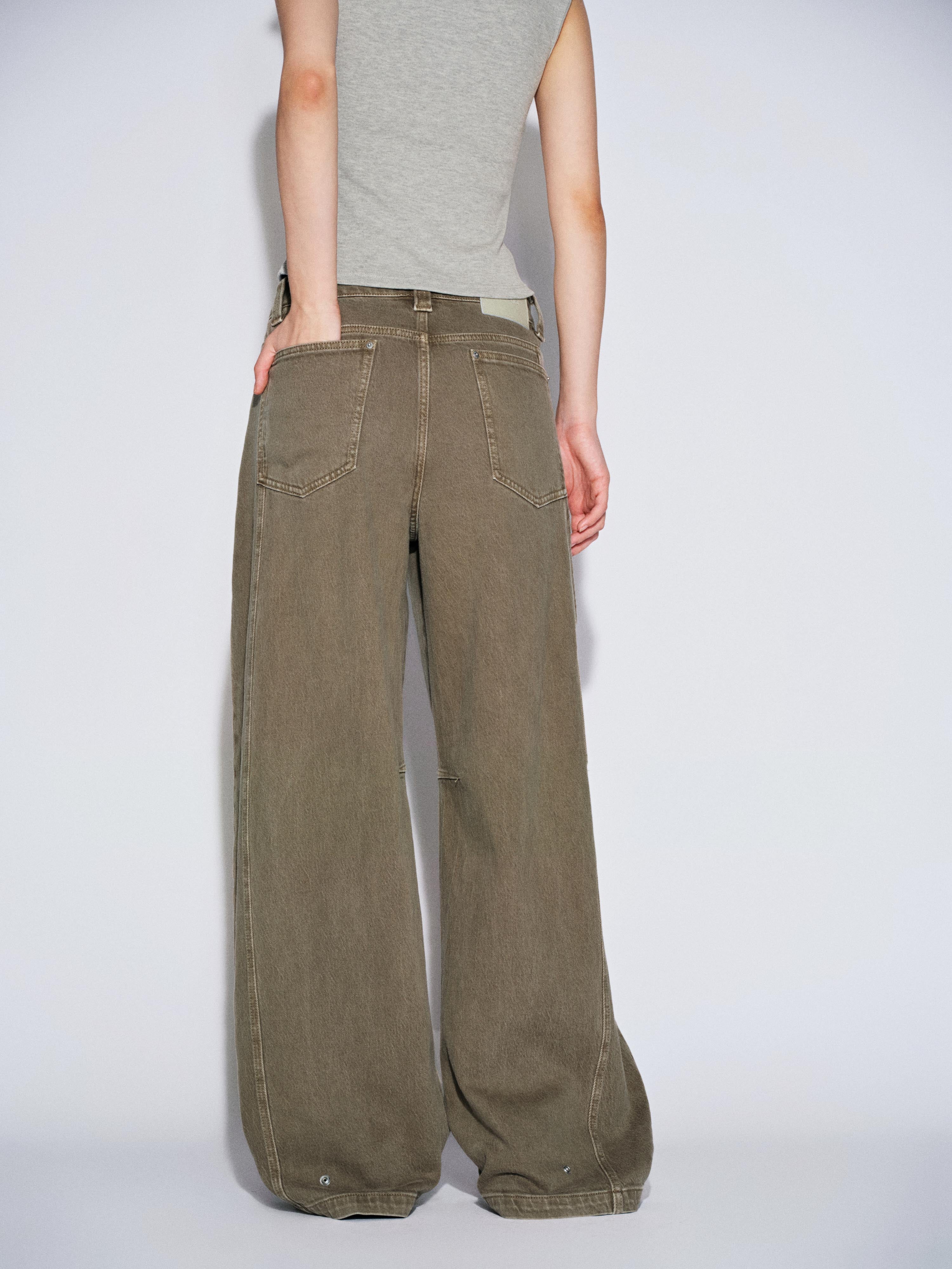 Barrel Leg Jeans