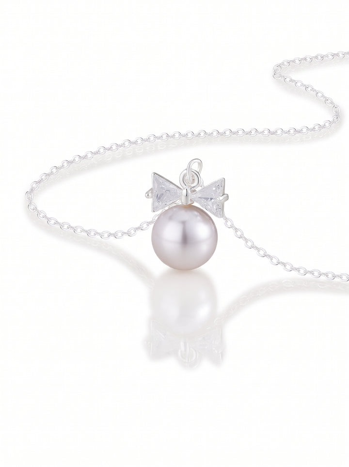 Dainty Bow Pearl Pendant Necklace