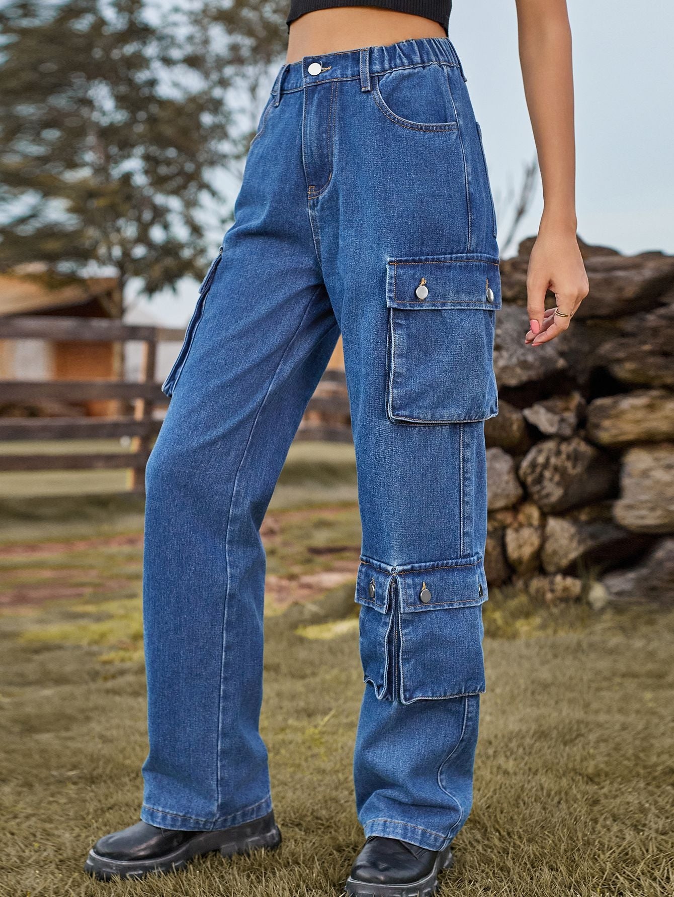 High Waisted Relaxed Cargo Jeans