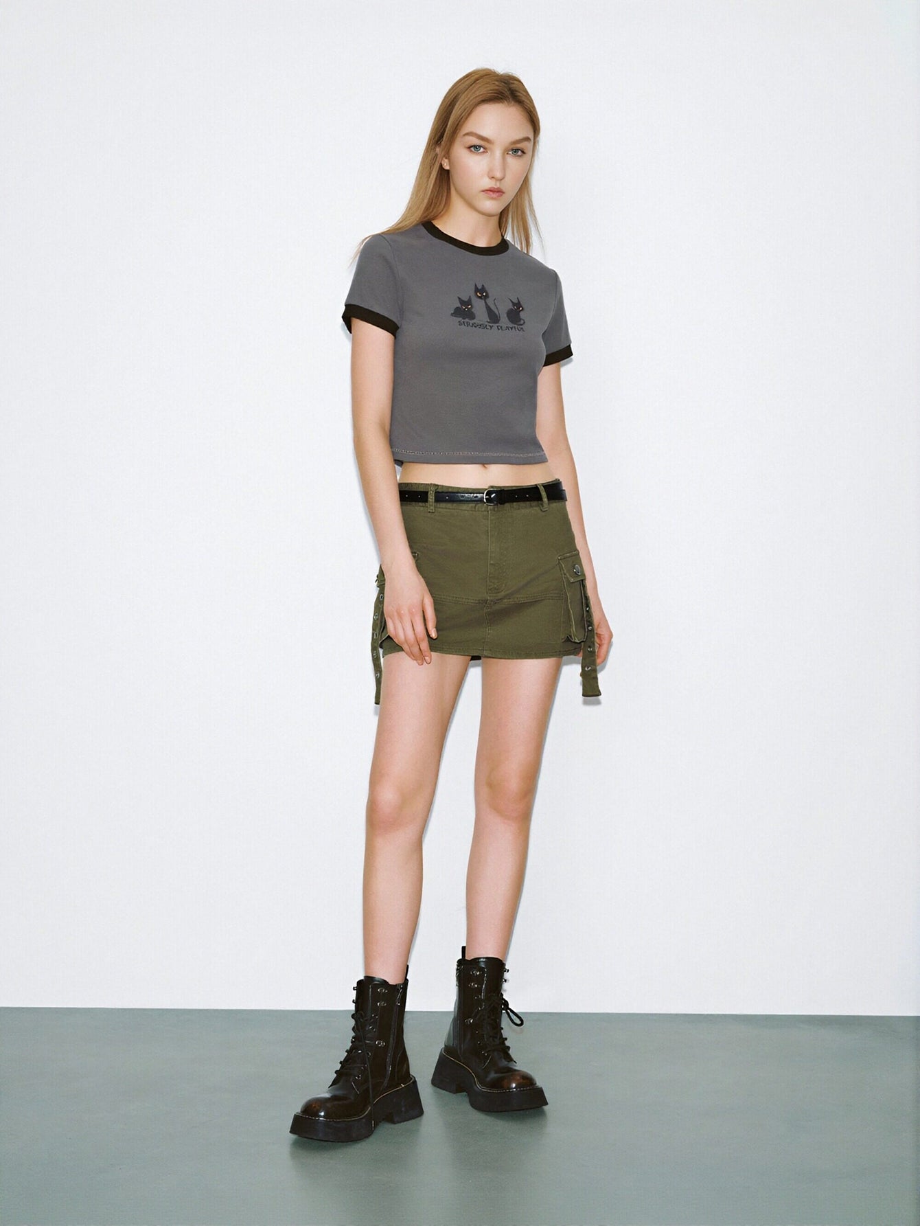 Urban Revivo Mini Straight Skirt-Iron Green