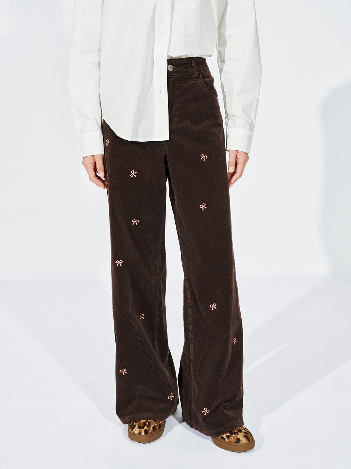 Urban Revivo Bow Printed Wide Leg Jeans-Dark Brown