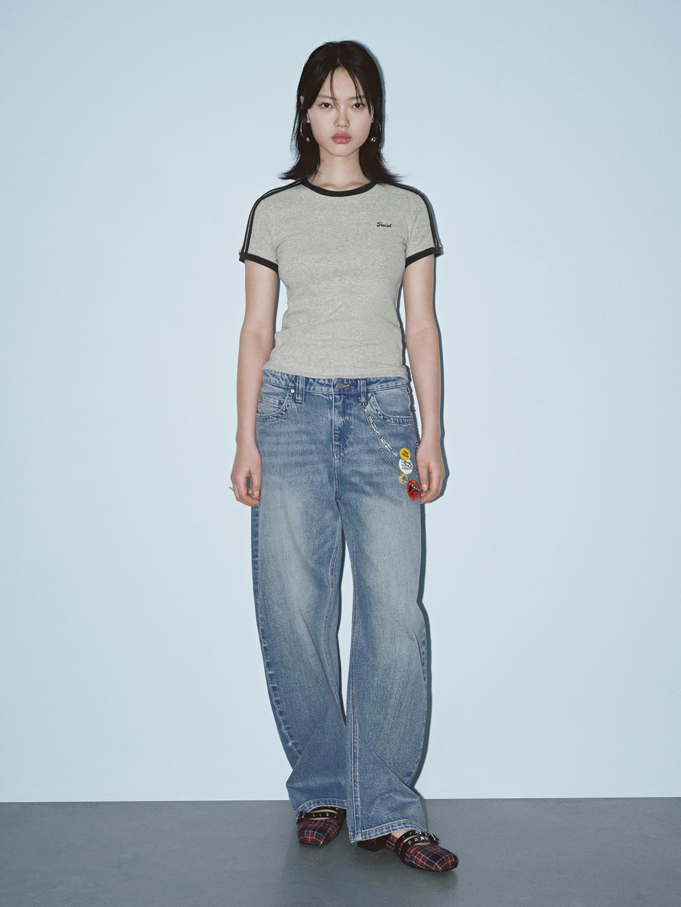 Urban Revivo Chain Detail Barrel Leg Jeans-Blue