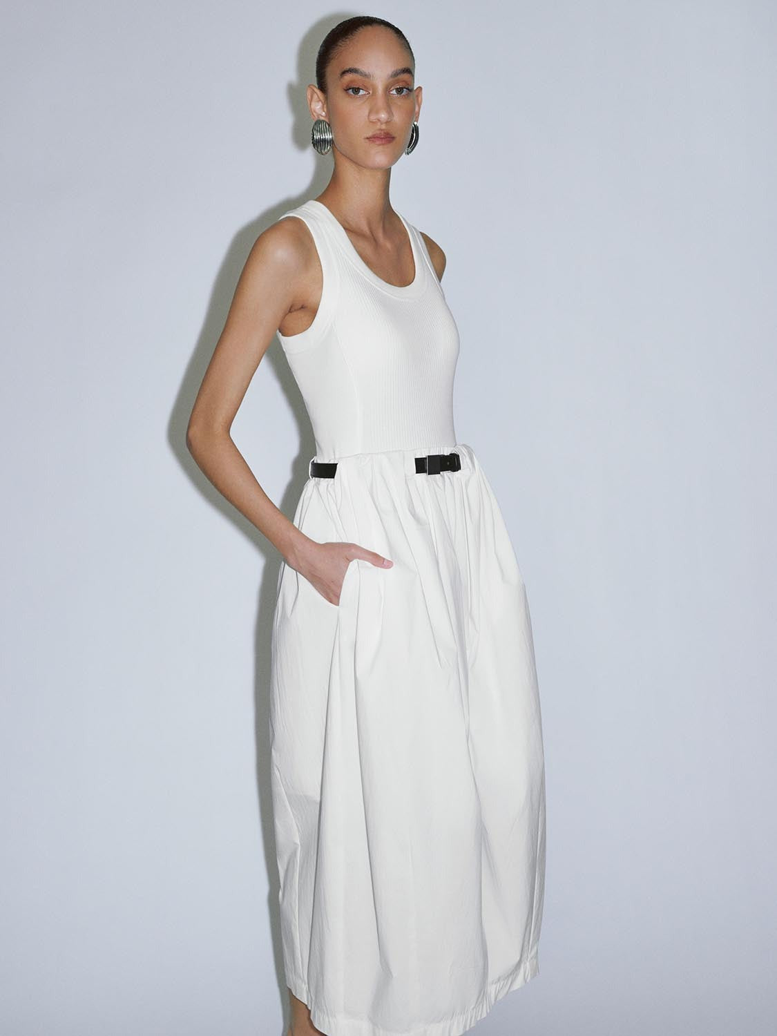 Urban Revivo Sleeveless Balloon Dresses-Off White