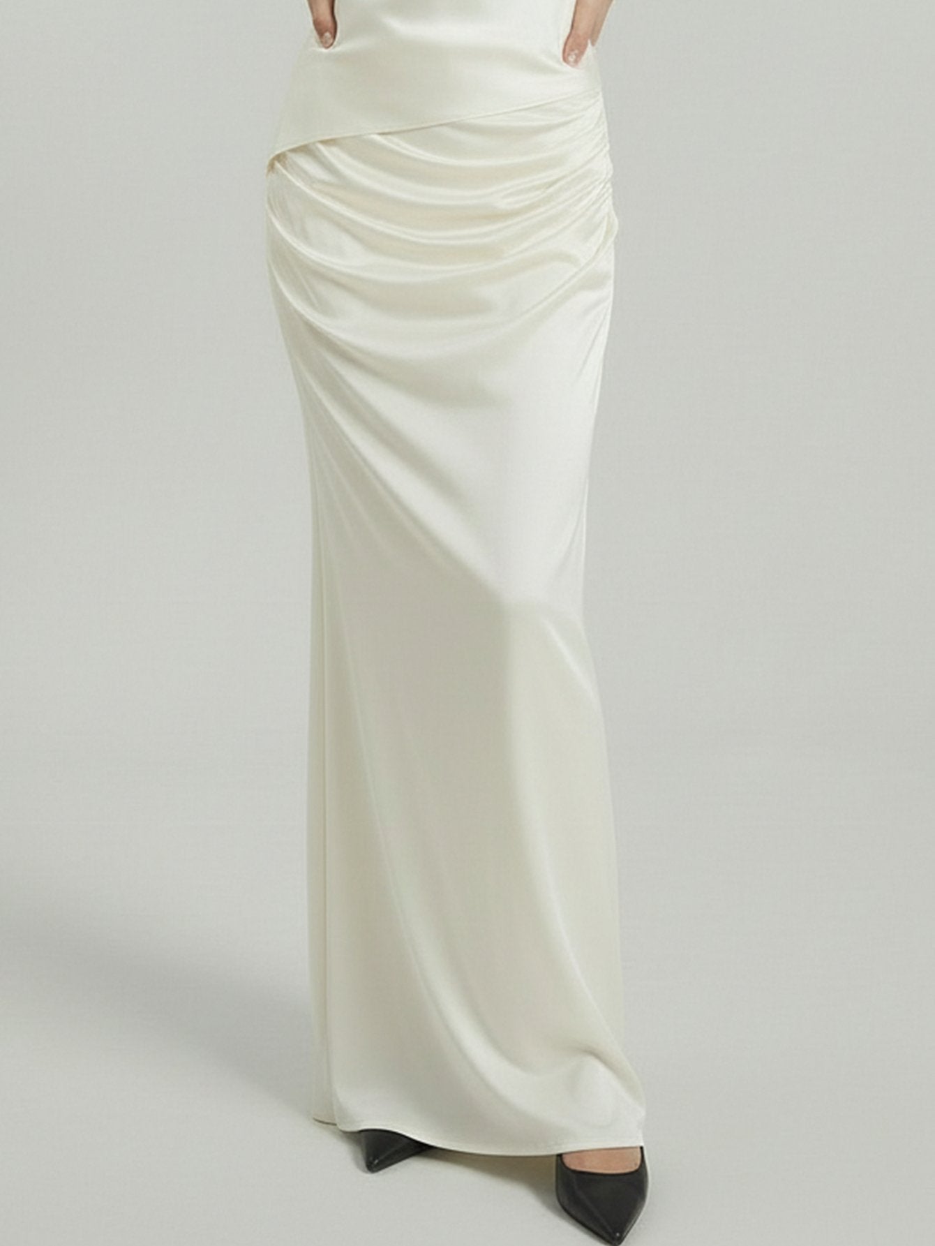 SAÏA Draped Mermaid-Hem Elegant Midi Skirt-White